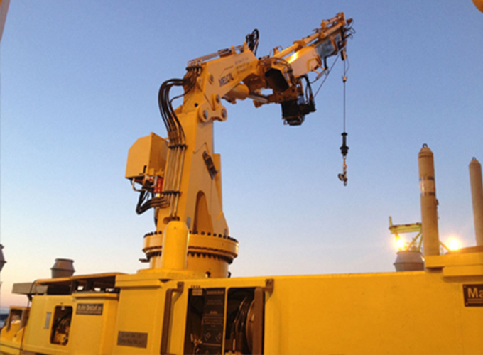 Испытание палубного крана